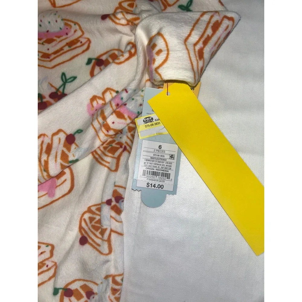 Cat & Jack Kids Waffle Print Fleece Pajama Set 2-Piece‎ Cream Size 6 NWT